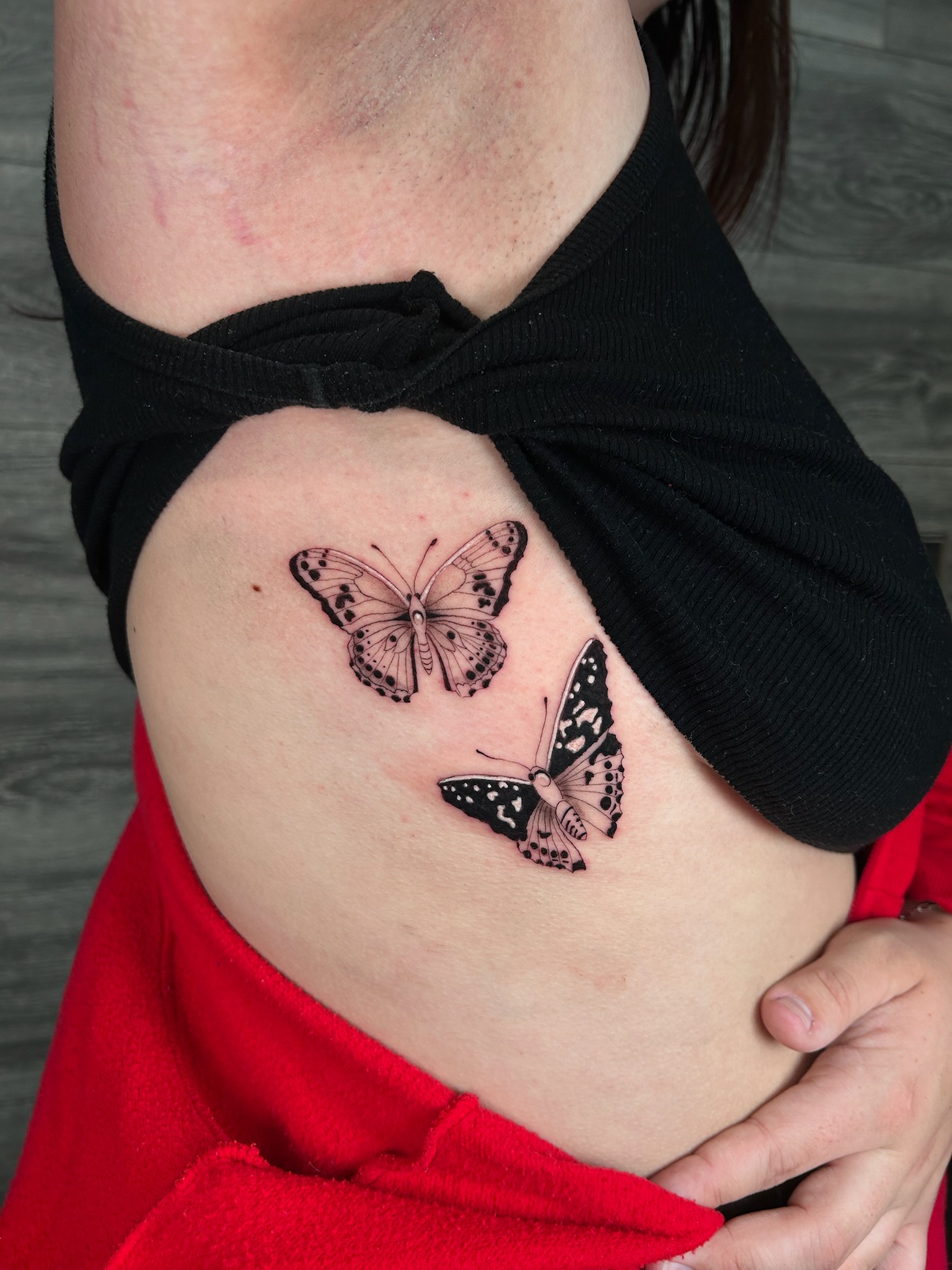 bg illustrative butterflies