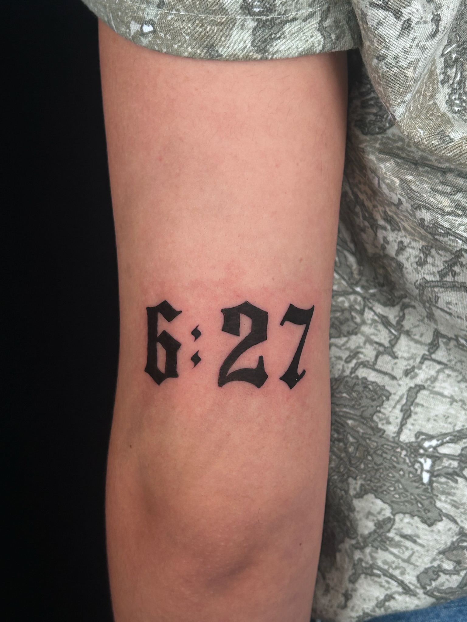 bg lettering gothic627