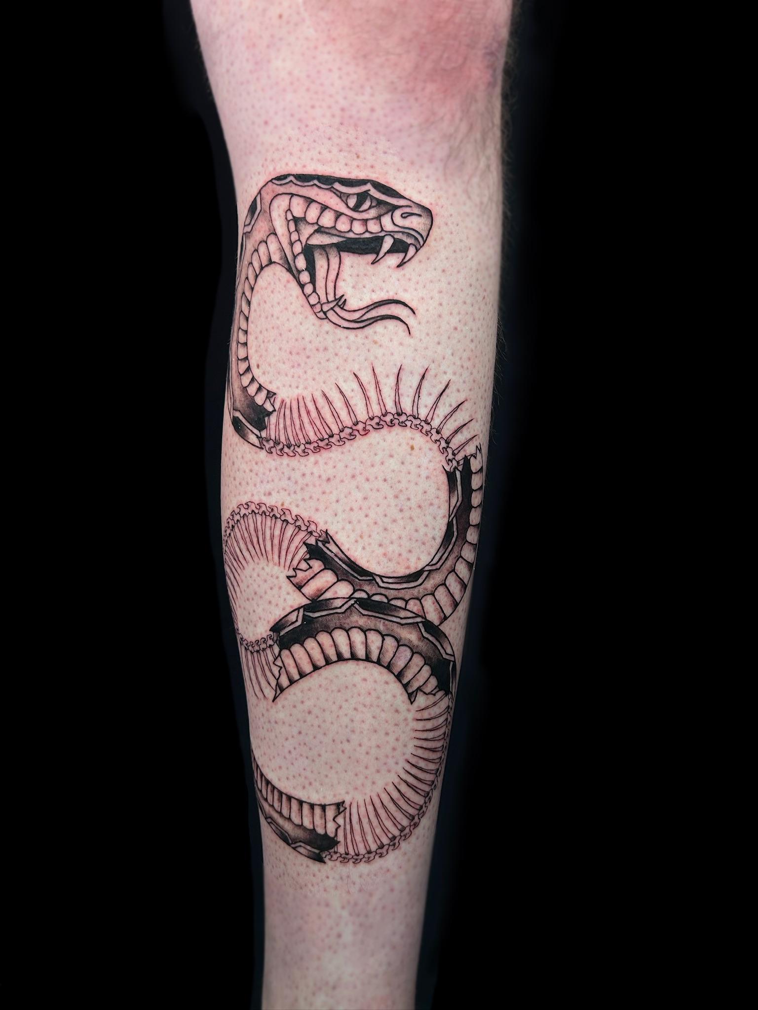 bg neo-traditional snake